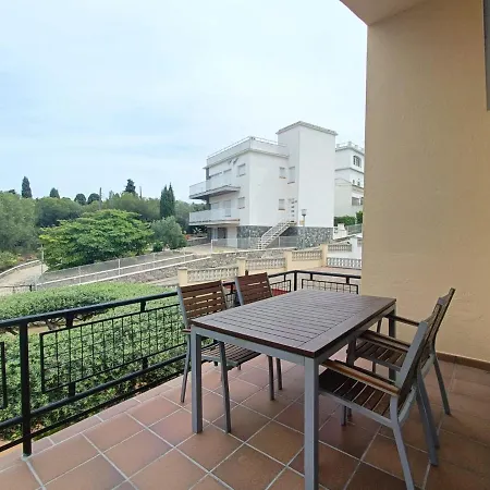 1r Pis Al Port-terrassa I Jardi * Llanca