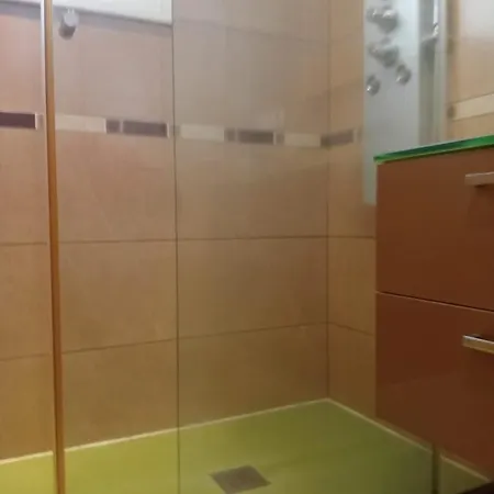 1r Pis Al Port-terrassa I Jardi Apartment